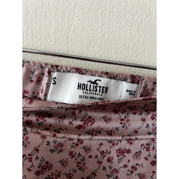 Hollister Pink Satin Floral High Waisted Skirt NWT | S - Picture 4 of 4